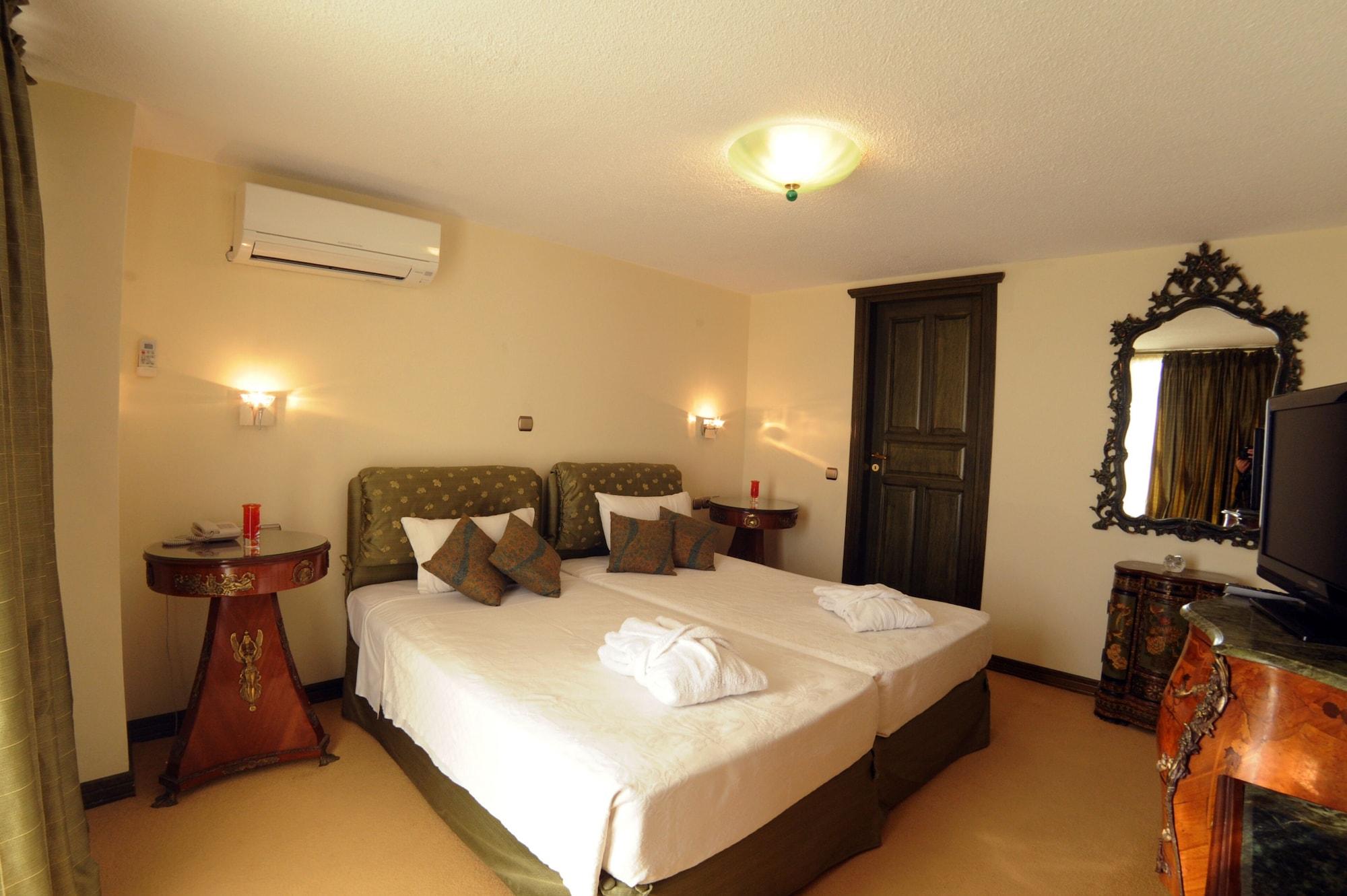 Palmariva Beach Hotel เอเรเทรีย ภายนอก รูปภาพ