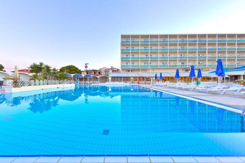 Palmariva Beach Hotel เอเรเทรีย ภายนอก รูปภาพ